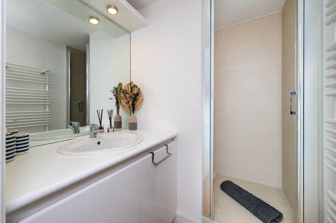 Foto 11 von 26: Ferienwohnung 'Le Nid De Keragan' mit Meerblick, privater Terrasse und Wi-Fi