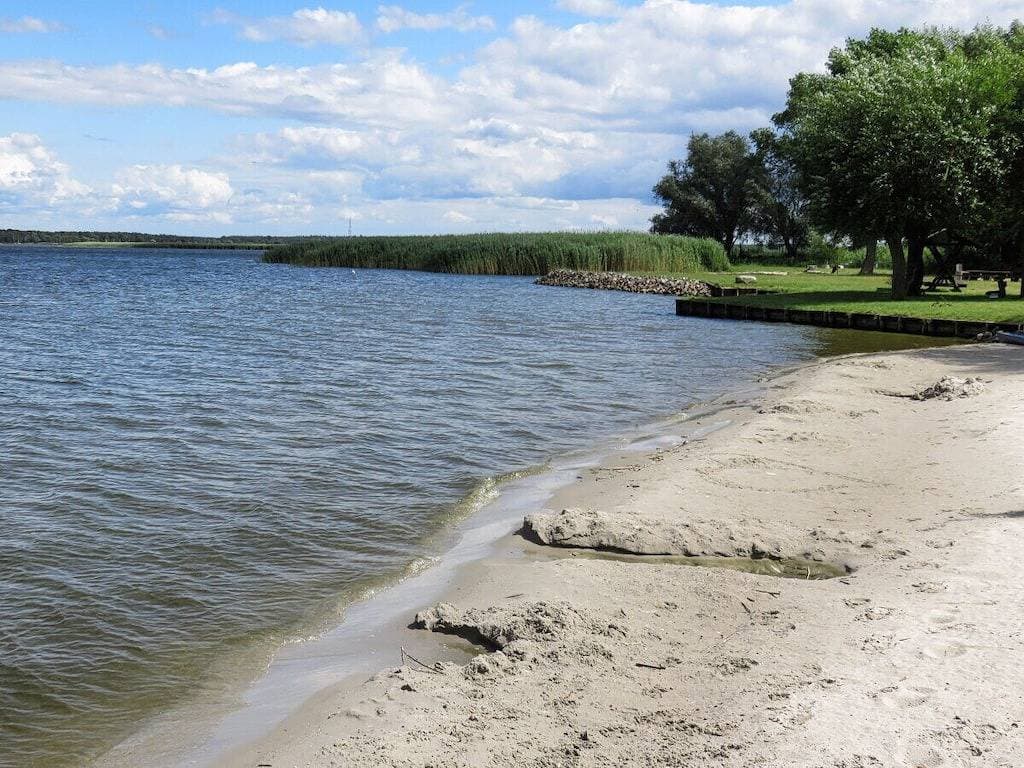 Foto 13 von 39: Ferienhaus in Altwarp mit Schwimmbecken