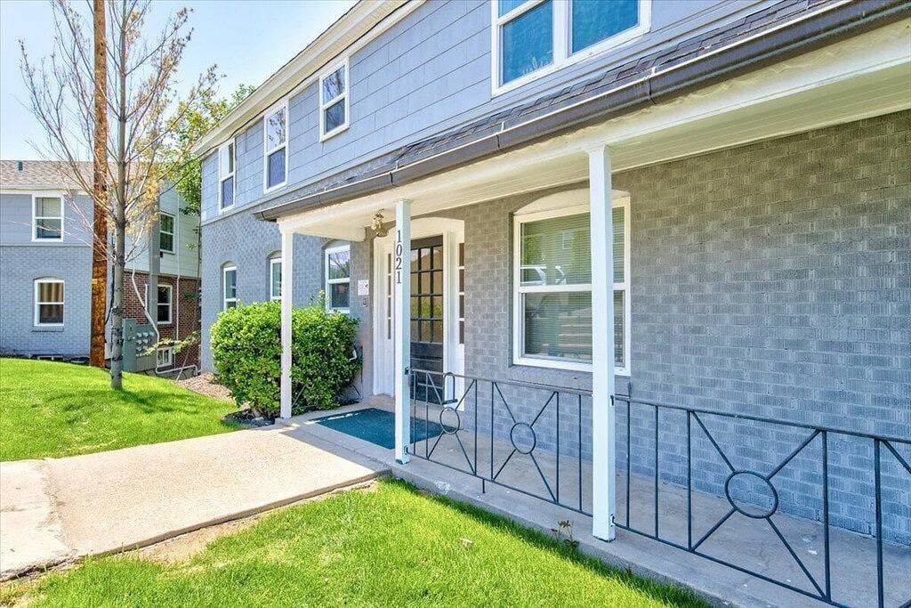 Garden level studio apt ⊹city views⊹ near U of U 1