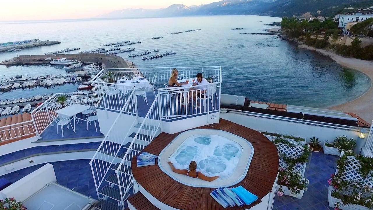 BUE MARINO Hotel & Rooftop Bar 1