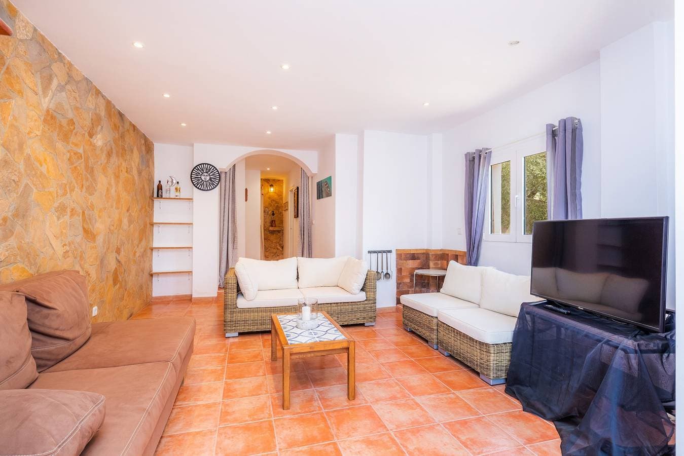 Foto 8 von 34: Herrliche Villa Sol mit Pool und WLAN