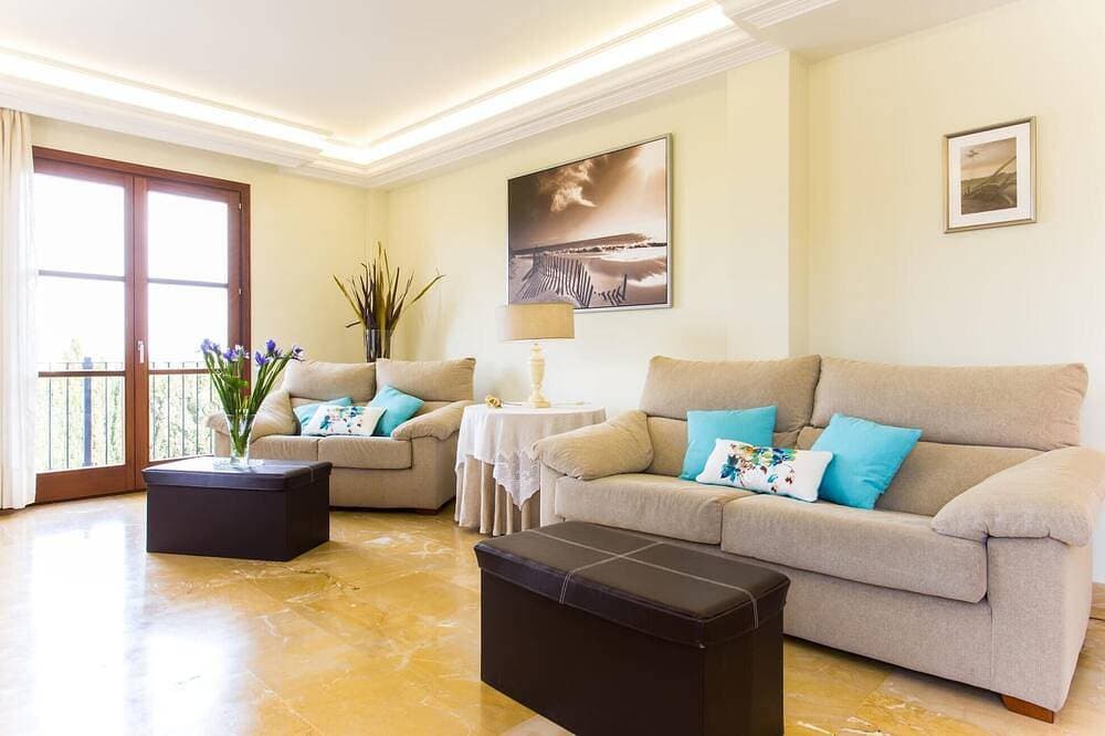 Foto 4 von 30: Cozy home in Manacor with private swimming pool, can be inside or outside