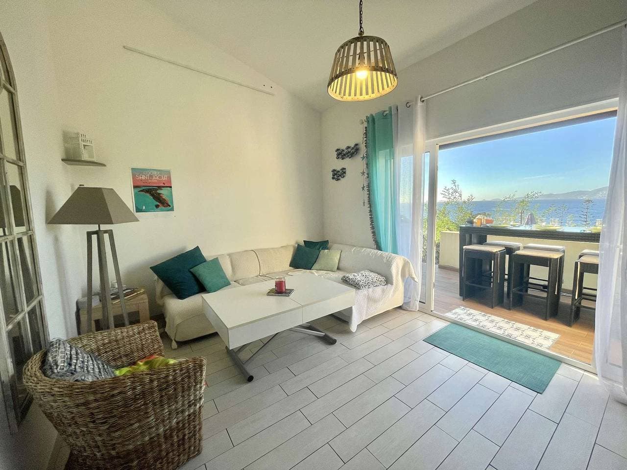 Foto 2 von 27: Ferienhaus mit 4 Zimmern, Klimaanlage und Parkplatz in Porticcio