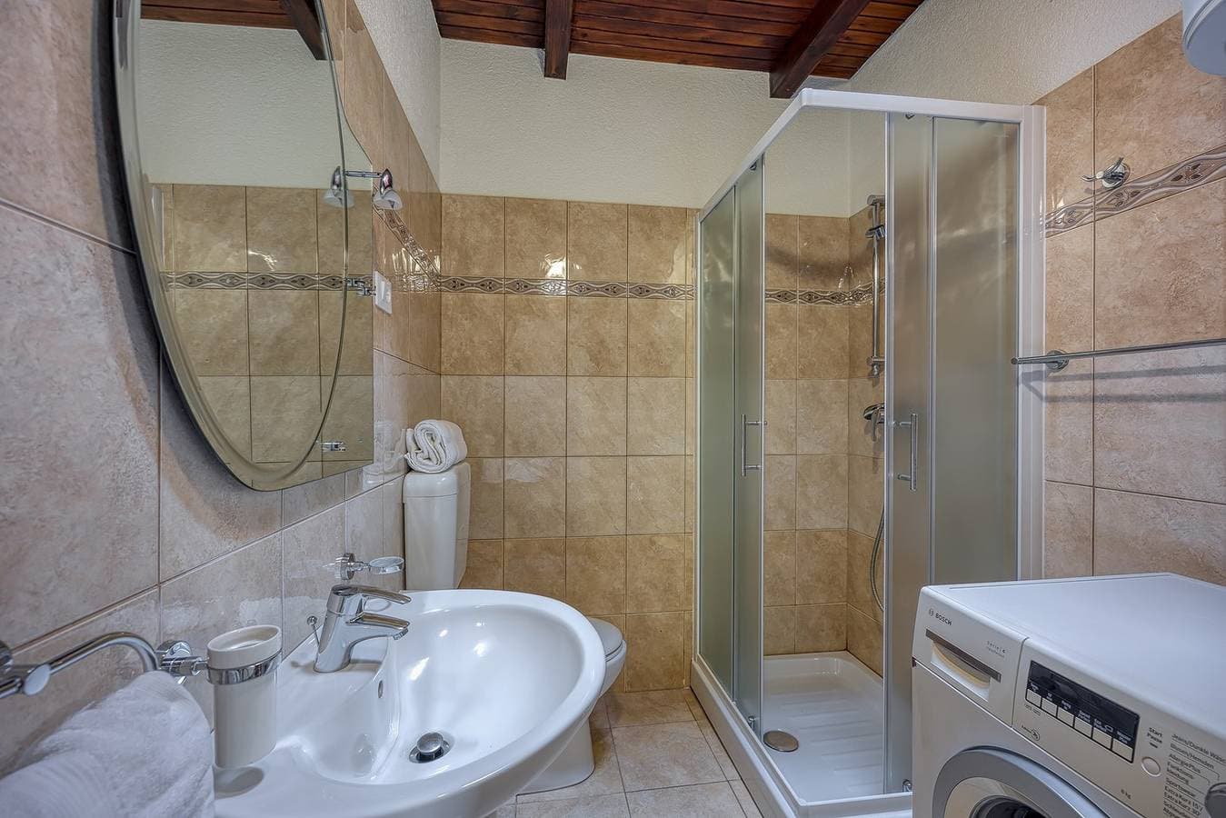 Foto 9 von 12: Ein Schlafzimmer - Haus Folo K1 - Rovinj