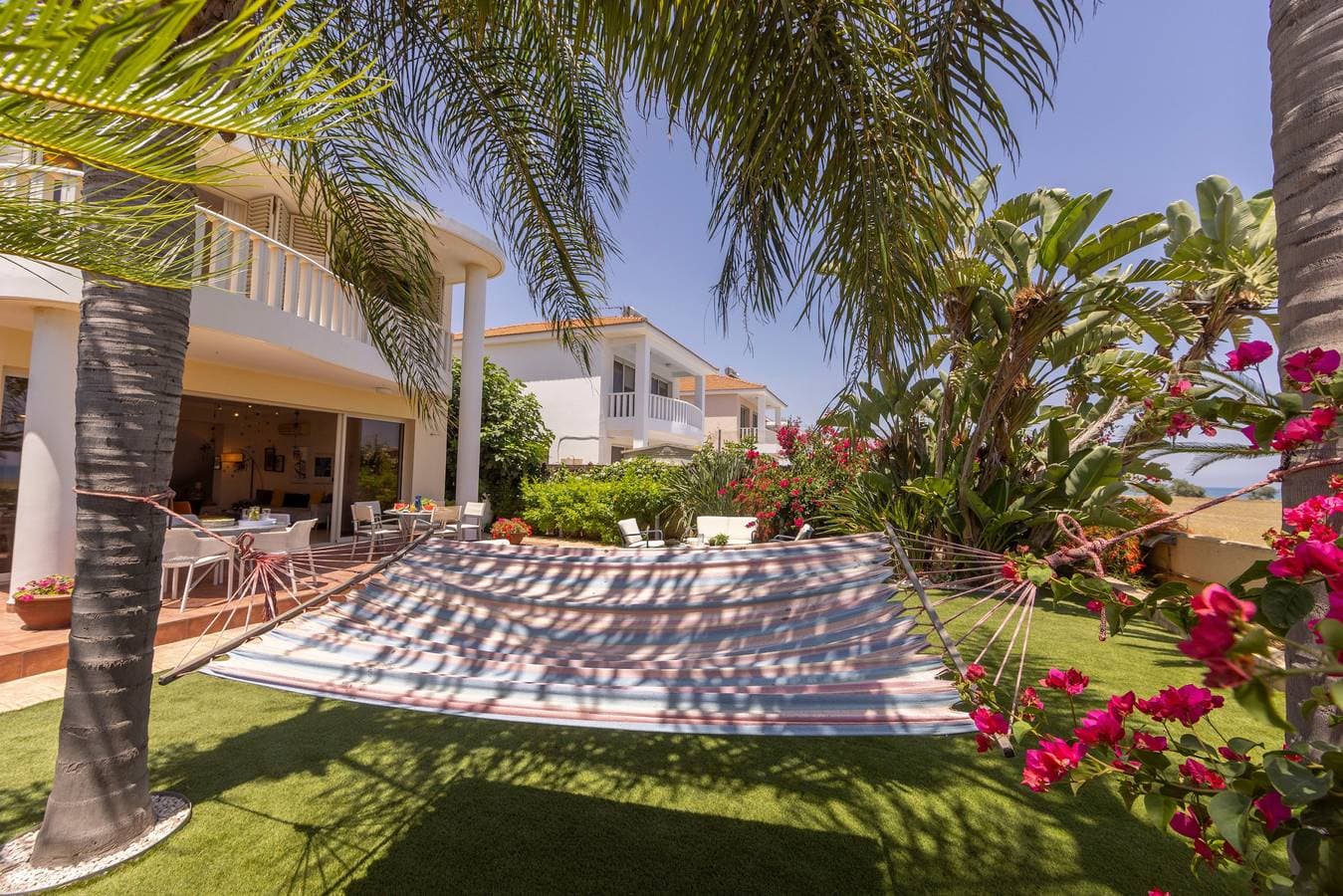 Foto 4 von 42: Larnaca Chelidonia Seafront Villa