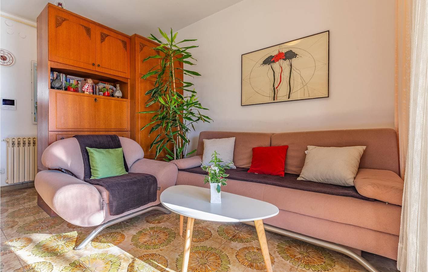 Foto 4 von 37: Charmantes Apartment mit Terrasse, WLAN und Parkplatz, 1 km vom Strand Havajka entfernt