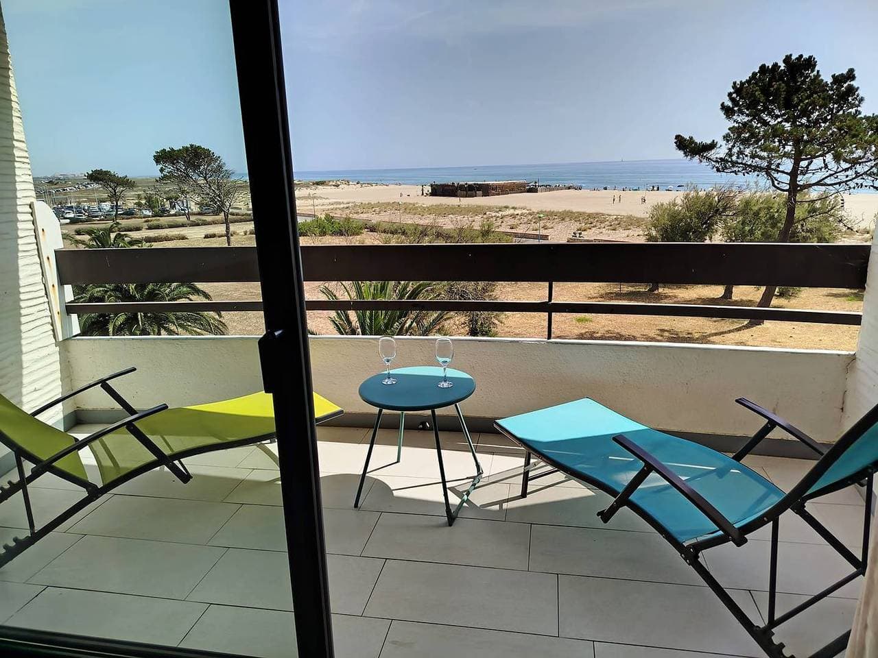 Foto 2 von 42: Ferienwohnung für 6 Personen mit Terrasse