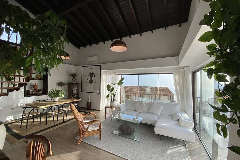 Foto 9 von 30: Canarian style house with sea views and terrace