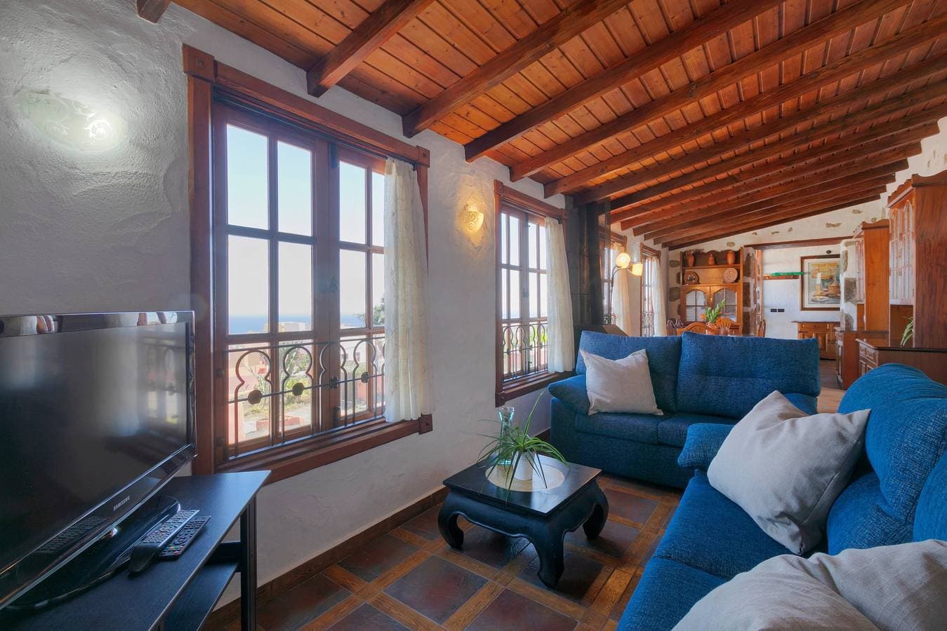 Foto 4 von 33: Ferienhaus „Casa Pedro“ mit Terrassen, Meerblick und Holzofen