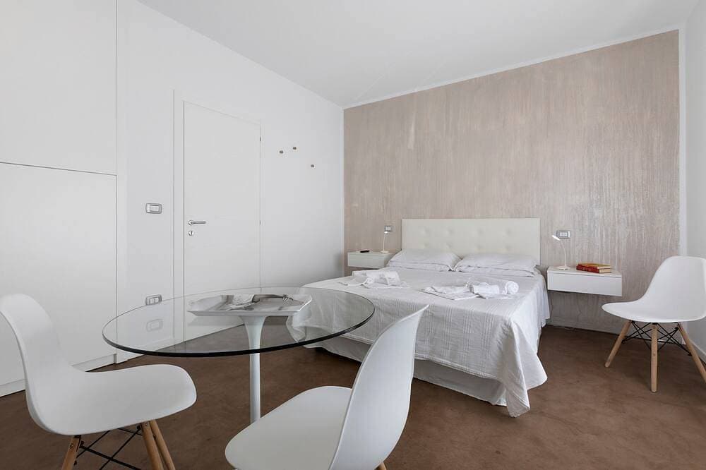 Foto 5 von 26: Zimmer 'Camera Matrimoniale Monica' mit WLAN und Klimaanlage