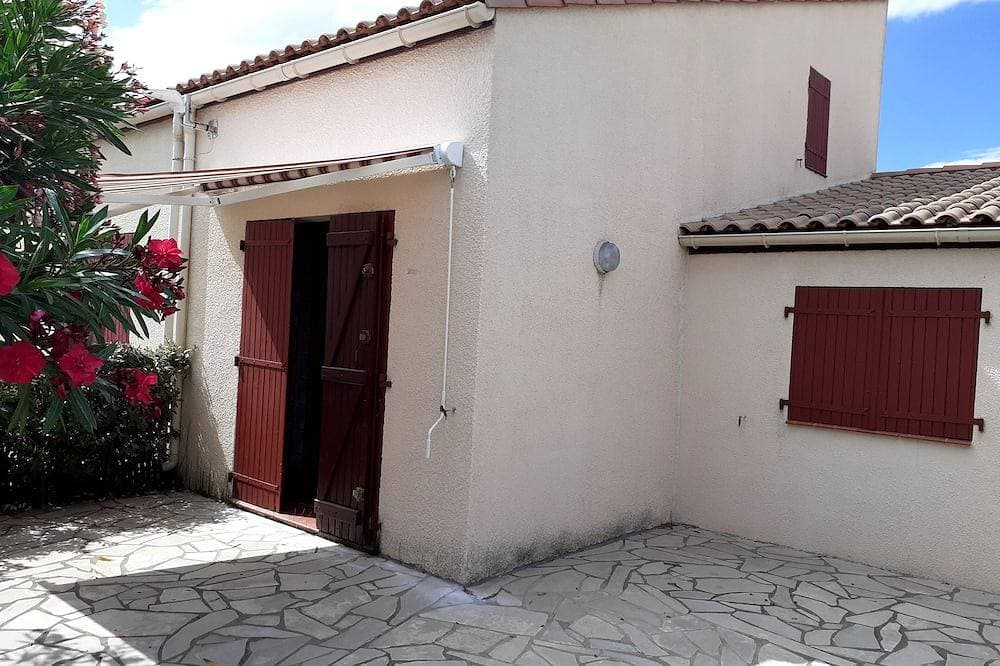 Foto 7 von 15: In residence with swimming pool, renovated house sleeps 5