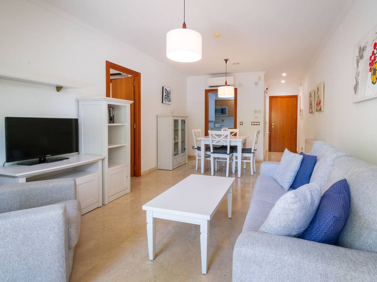 Foto 6 von 35: Moderne Wohnung in Albir, 1 Sz, für 4, Pool, Klimaanlage, WLAN & Parkplatz