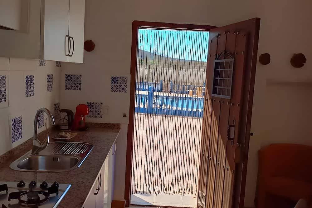 Foto 13 von 23: Apartment 'El Oasis Morado - Sandia' mit Bergblick, WLAN und Klimaanlage