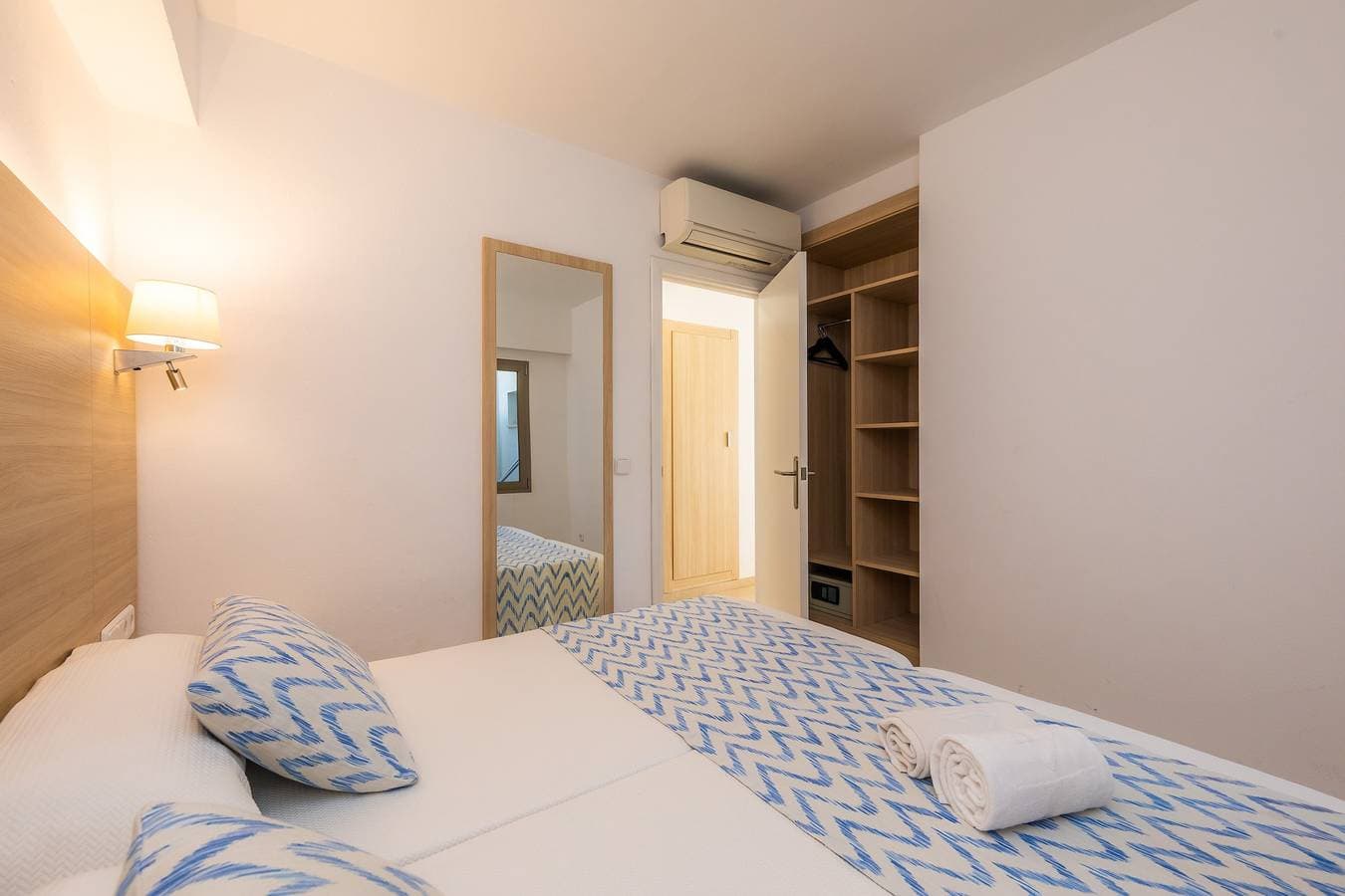 Foto 10 von 21: Ferienwohnung 'Apartamento Bon Aire N1' mit Gemeinschaftspool, WLAN und Klimaanlage