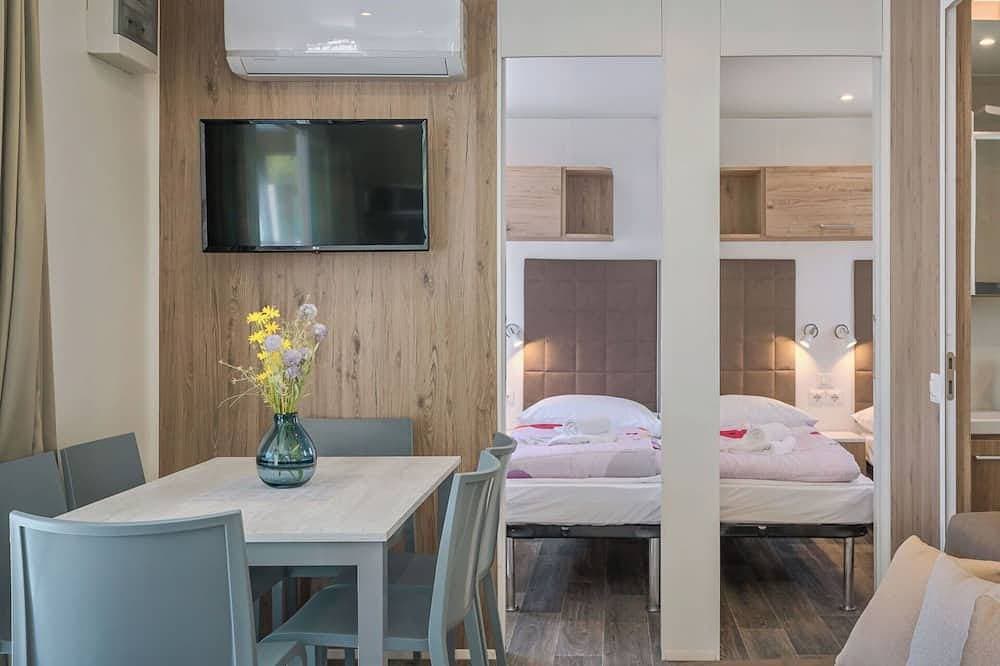 Foto 4 von 30: Schöne Wohnung in einem Ferienhaus für 6 Leute mit Klimaanlage, Pool,  W-Lan, TV und Terrasse