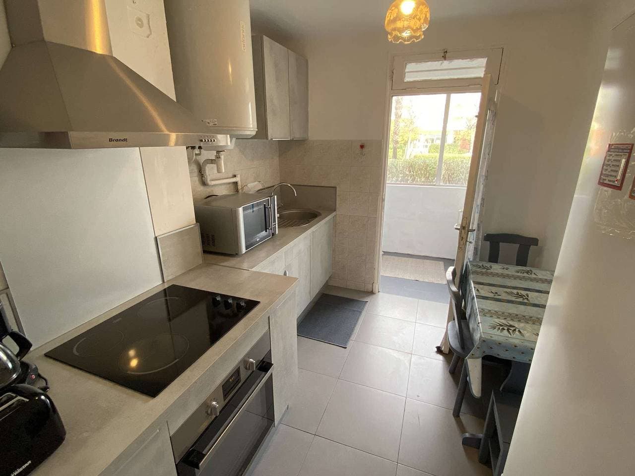 Foto 4 von 20: Appartement 3 pièces/6 pers. à Fréjus - Proche plage, balcon, parking, équipement complet
