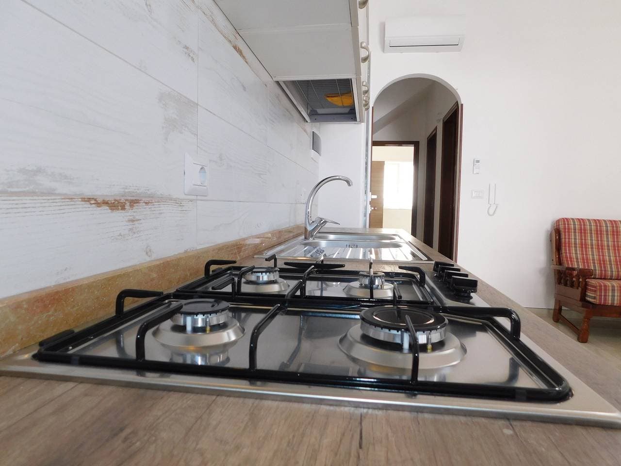 Foto 12 von 22: Zentrales Apartment am Ionischen Meer mit Balkon, Meerblick und Klimaanlage