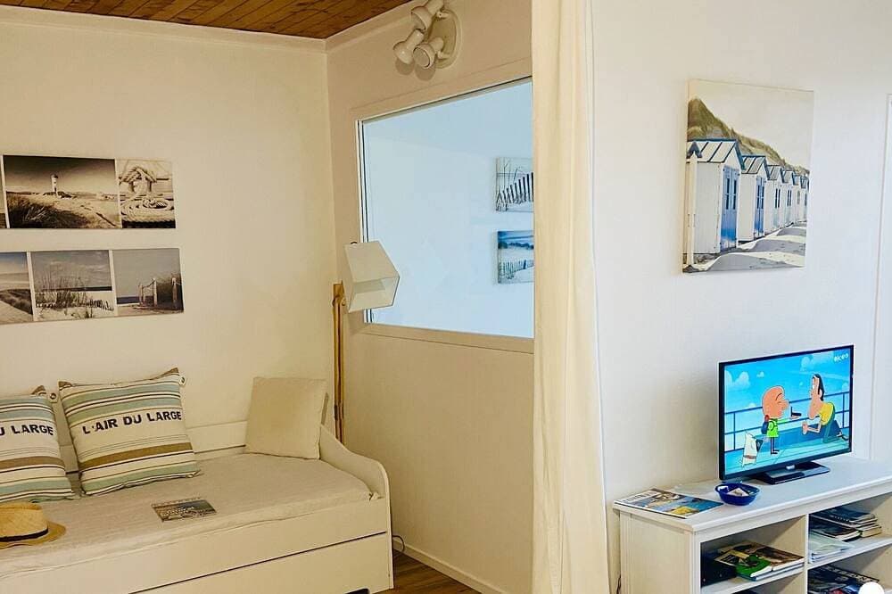 Foto 9 von 23: Apartment / sea view / beach 100m / private parking.