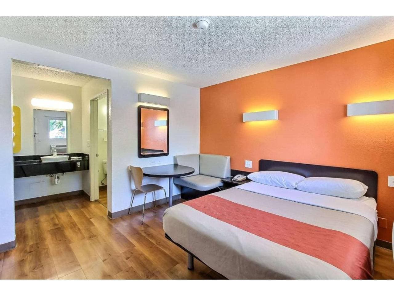Foto 8 von 13: 1 Queen -bett | Ns | Mikrorge