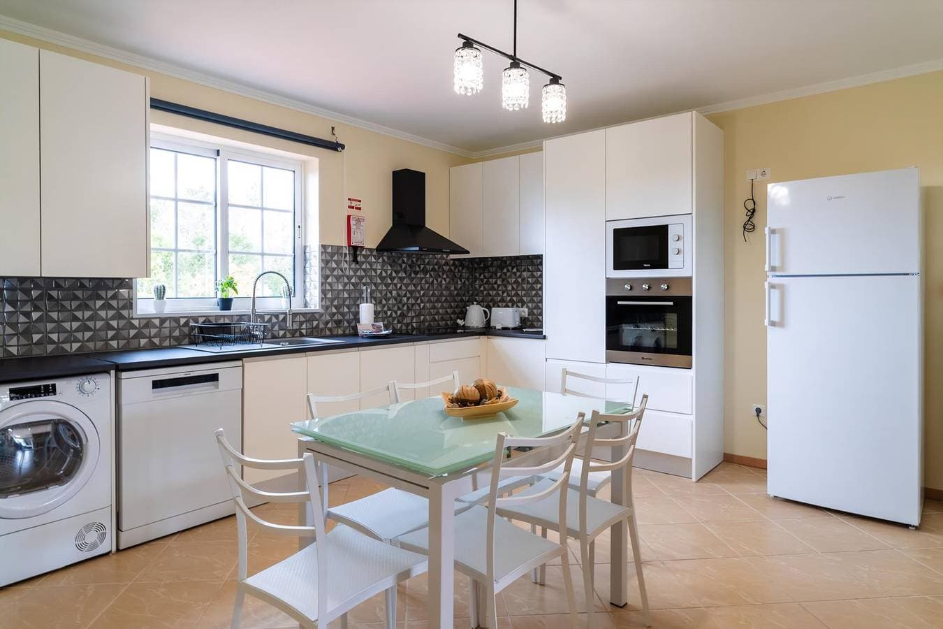 Foto 4 von 40: Ferienwohnung für 4 Personen mit Balkon