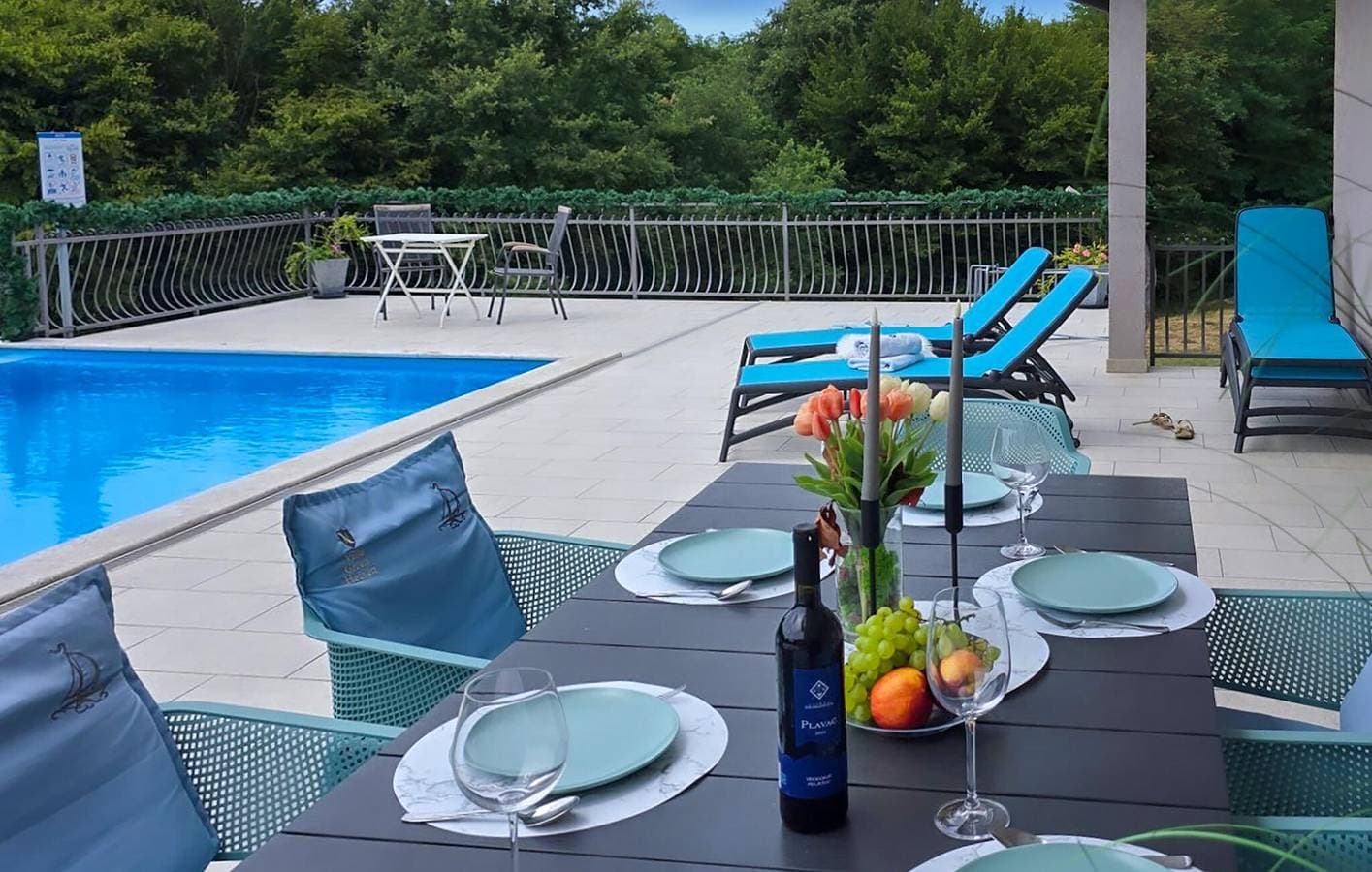 Foto 7 von 58: Geräumige 128 m² große Wohnung mit Pool, WLAN, Klimaanlage und Parkplatz