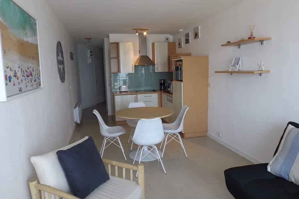 Foto 12 von 20: Trestraou Strand, Wohnung mit Blick aufs Meer, 40 qm für 4 personnnes, Wi-Fi