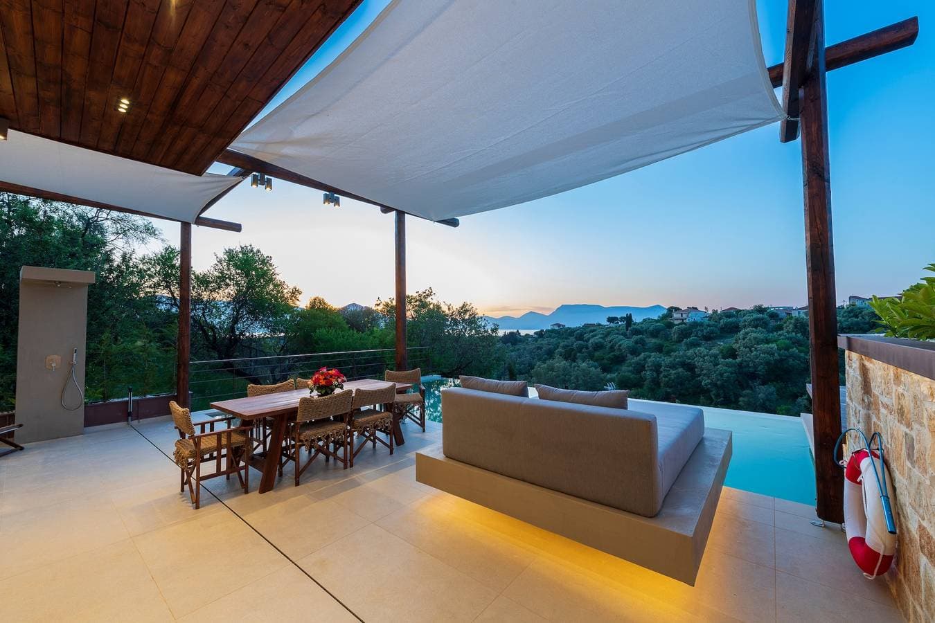 Foto 8 von 26: Villa "Ira" mit Meerblick, privatem Pool & WLAN