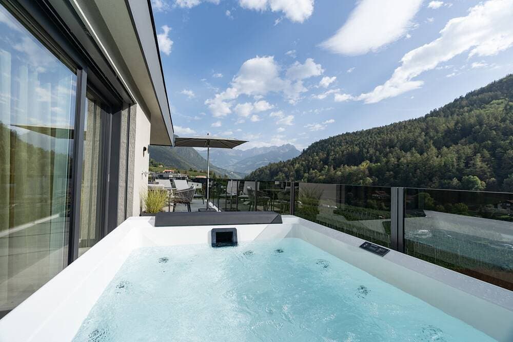 Traumhaftes Panorama und Wohlfühl-Wellness im Penthouse St.Helena in Partschins. 1