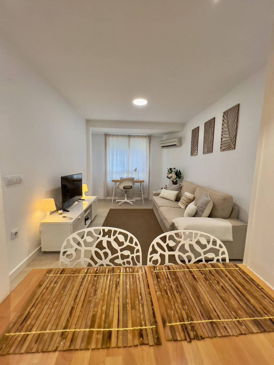 Foto 11 von 31: Ferienwohnung für 4 Personen mit Balkon
