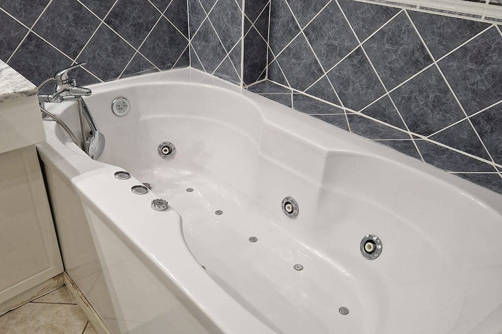 Foto 4 von 14: Bright Balneo apartment near train station 2 bedrooms