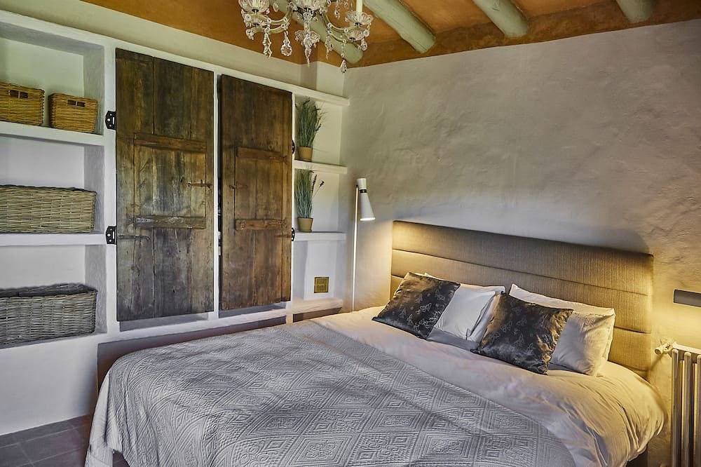 Manor House at Masia Nur Sitges ( adults only, very stylisch)  ) 1