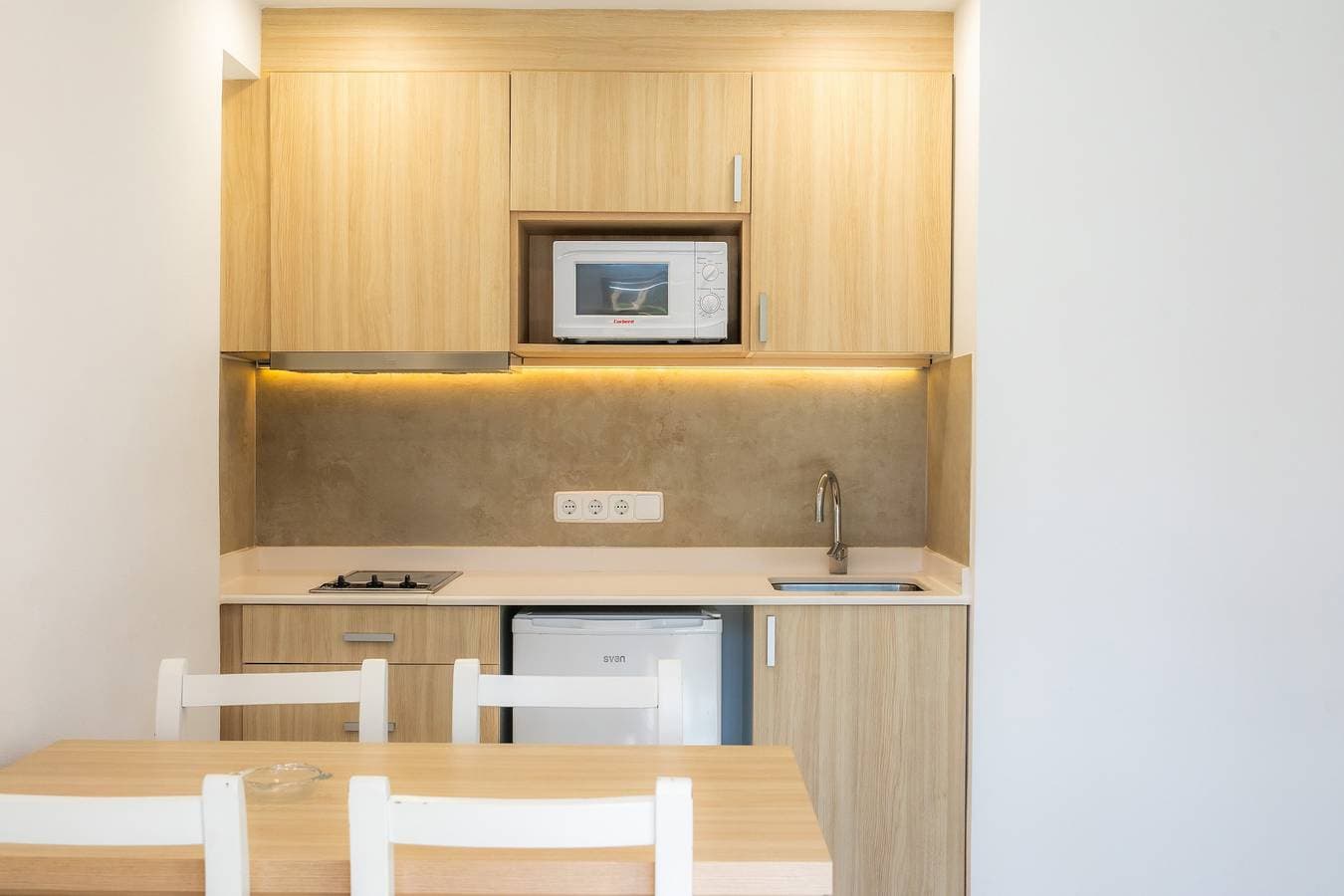 Foto 6 von 21: Ferienwohnung 'Apartamento Bon Aire N1' mit Gemeinschaftspool, WLAN und Klimaanlage