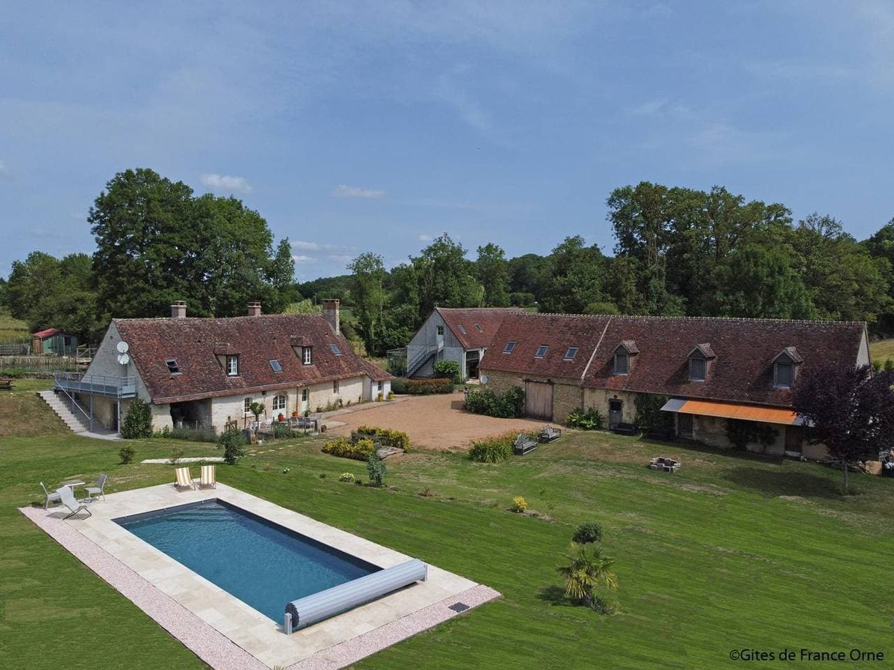 Authentisches Haus mit Pool, Kamin und Golf im Perche 1