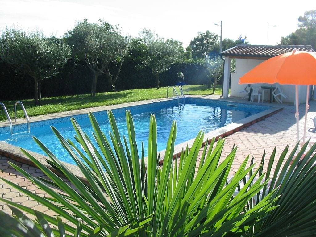 Foto 5 von 46: Ferienhaus in Poreč mit Terrasse, Klimaanlage, W-Lan, Spülmaschine (4400-7)