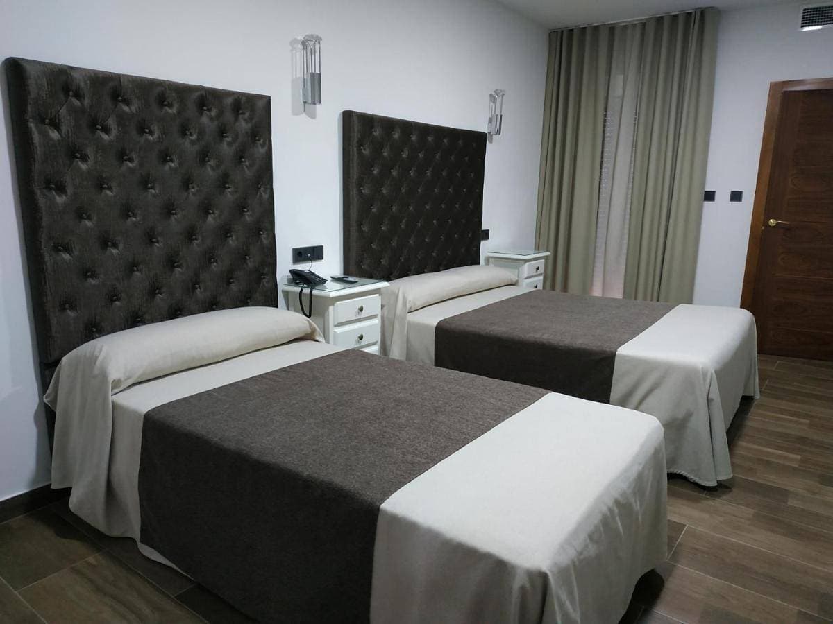 Foto 3 von 9: Double or Twin Room