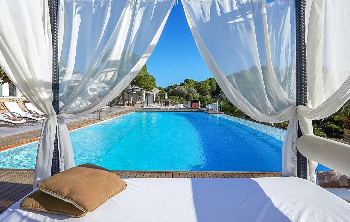 Foto 6 von 27: Apartment mit Meerblick, Pool, AC und Parkplatz