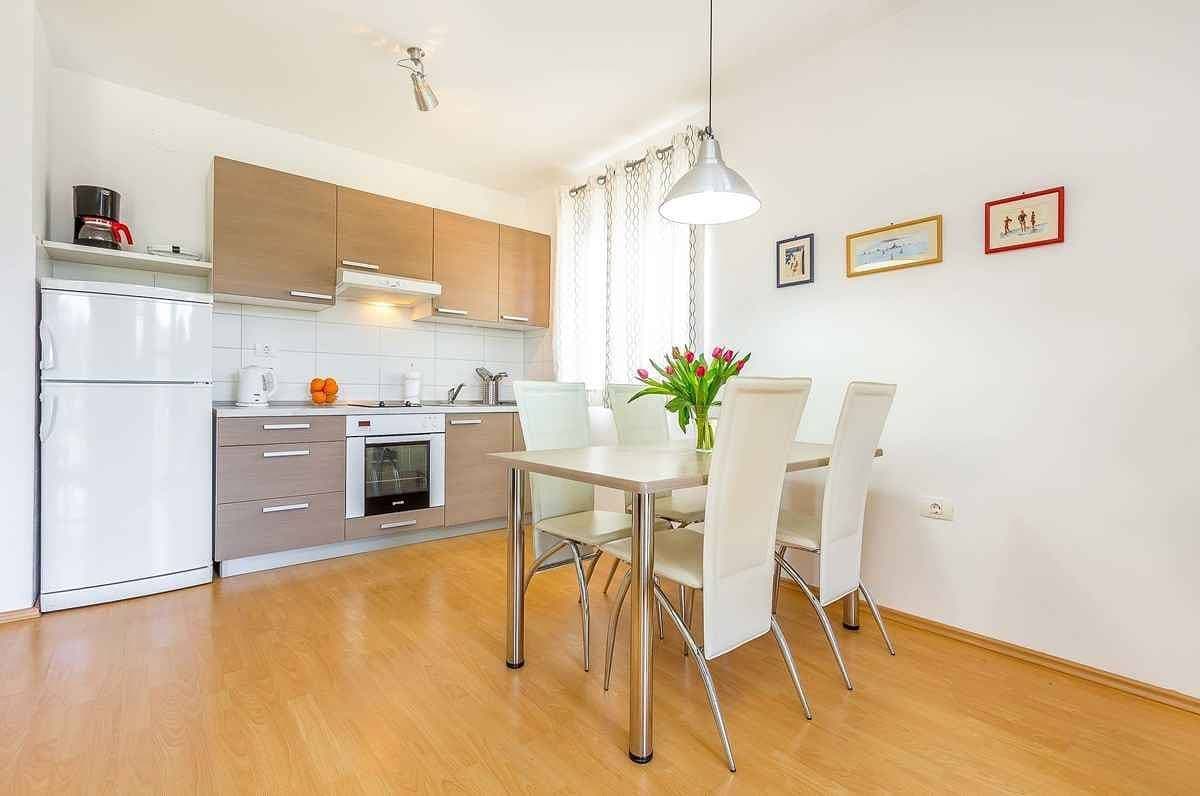 Foto 7 von 23: Ferienwohnung mit eigenem Balkon in Premantura