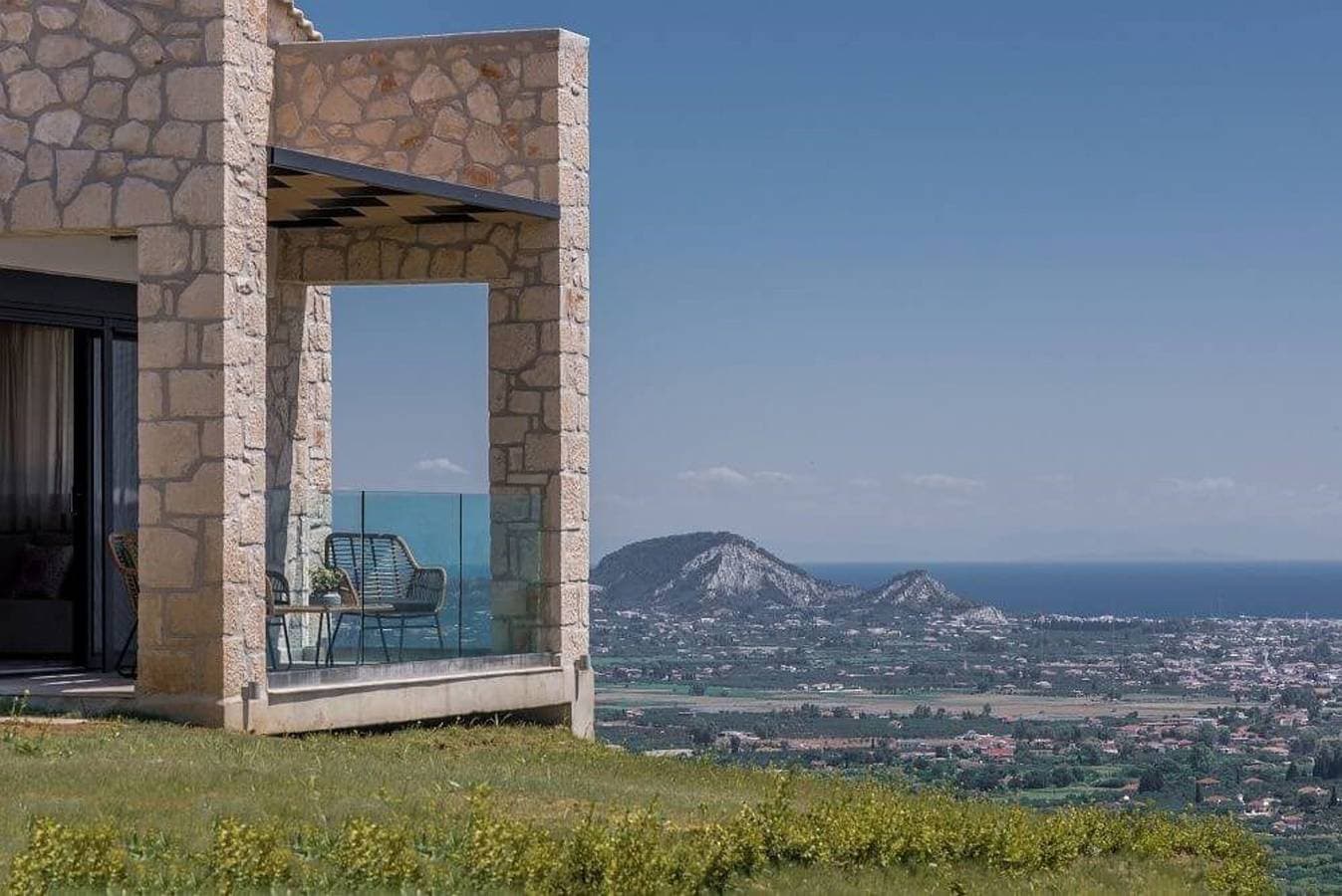 Foto 4 von 39: Luxury Zante Villa | Villa Zinos | Private pool | Sleeps 10 | Lithakia