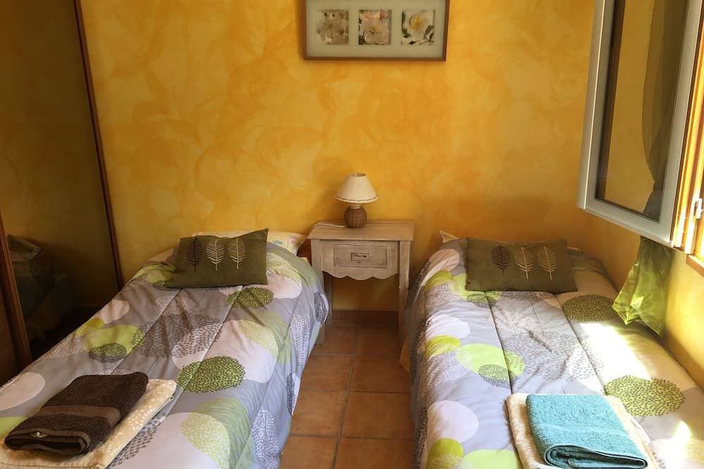 Foto 3 von 25: Eine ganze Villa für sich • Privatpool • Strand 7 Min. zu Fuß • nahe St.-Tropez