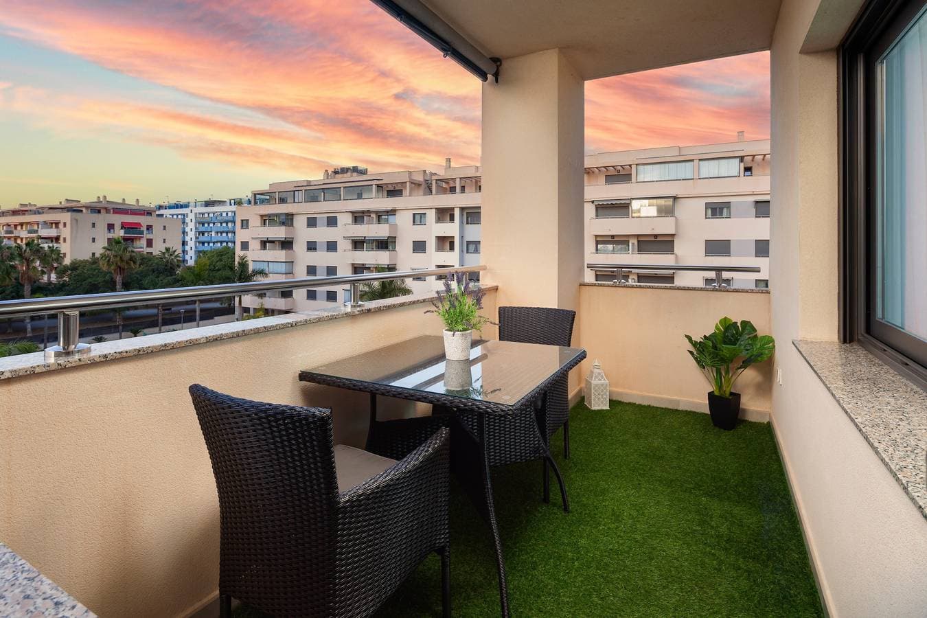Foto 3 von 27: Apartment 'Playamarinsa' mit Meerblick, WLAN und Klimaanlage