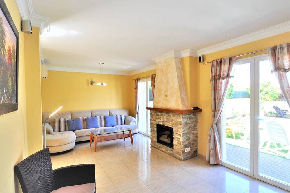 Foto 5 von 30: Villa Hugo Casa en zona residencial tranquila Bahía Grande con Piscina Privada.