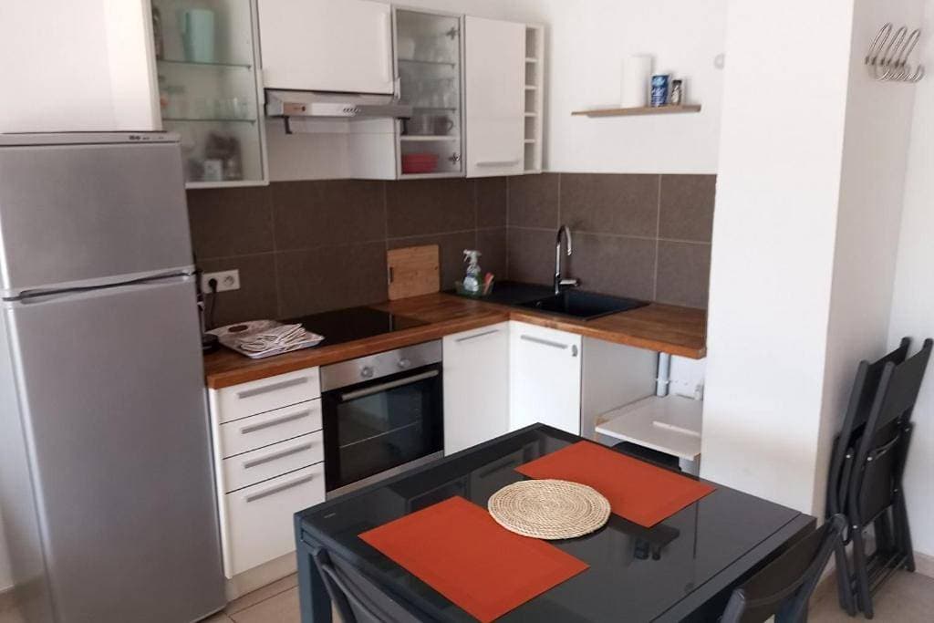 Foto 4 von 10: One-Bedroom Apartment