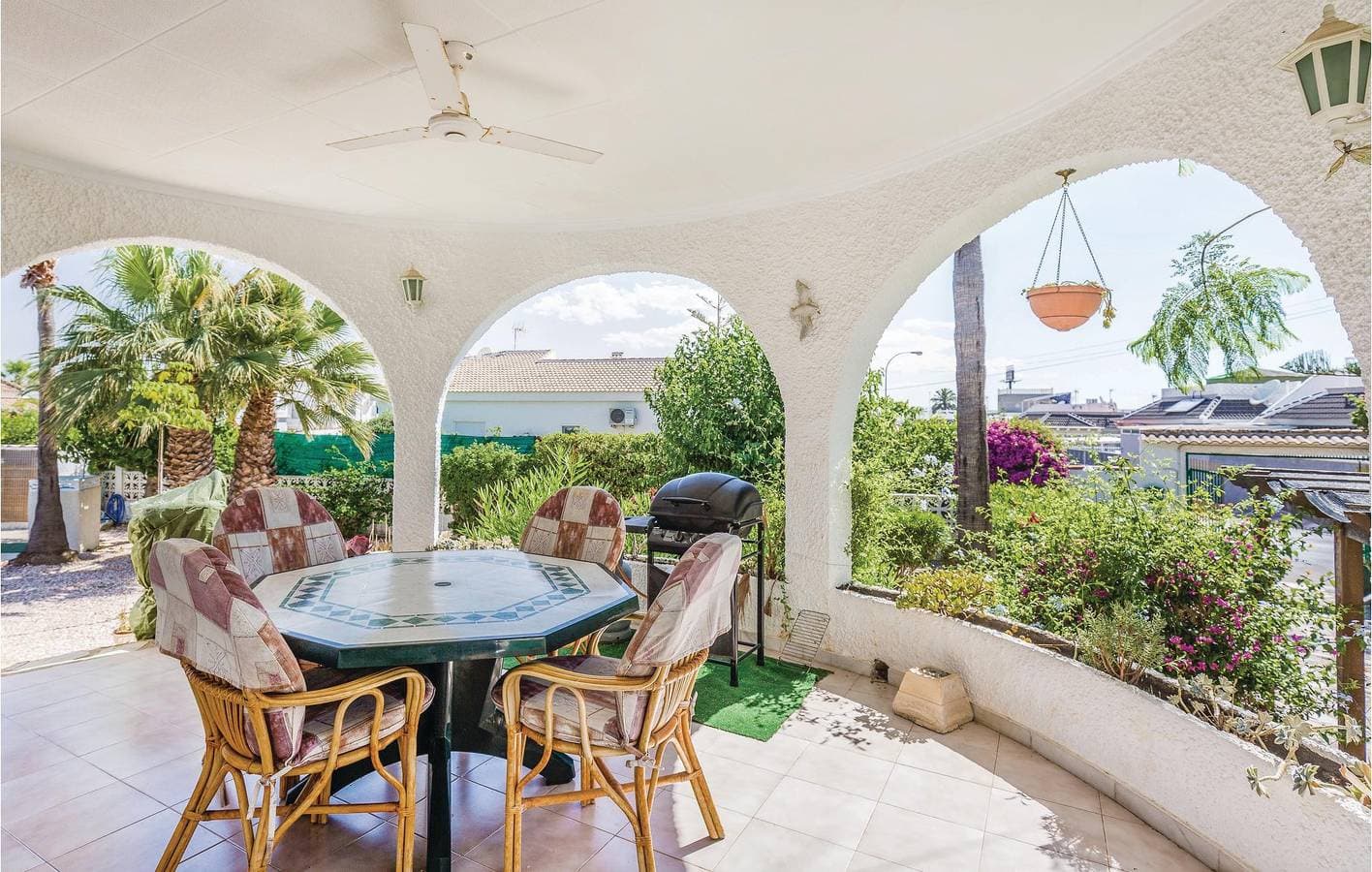 Foto 6 von 36: Appartement am Pool mit Terrasse, Parkplatz & WiFi