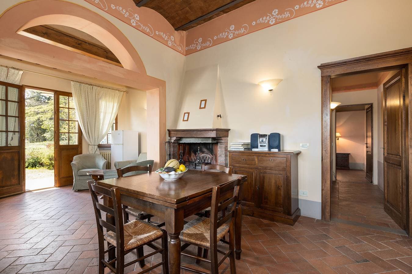 Foto 2 von 25: Villa 'La Limonaia' mit gemeinschaftlich genutztem Pool, privater Terrasse und WLAN
