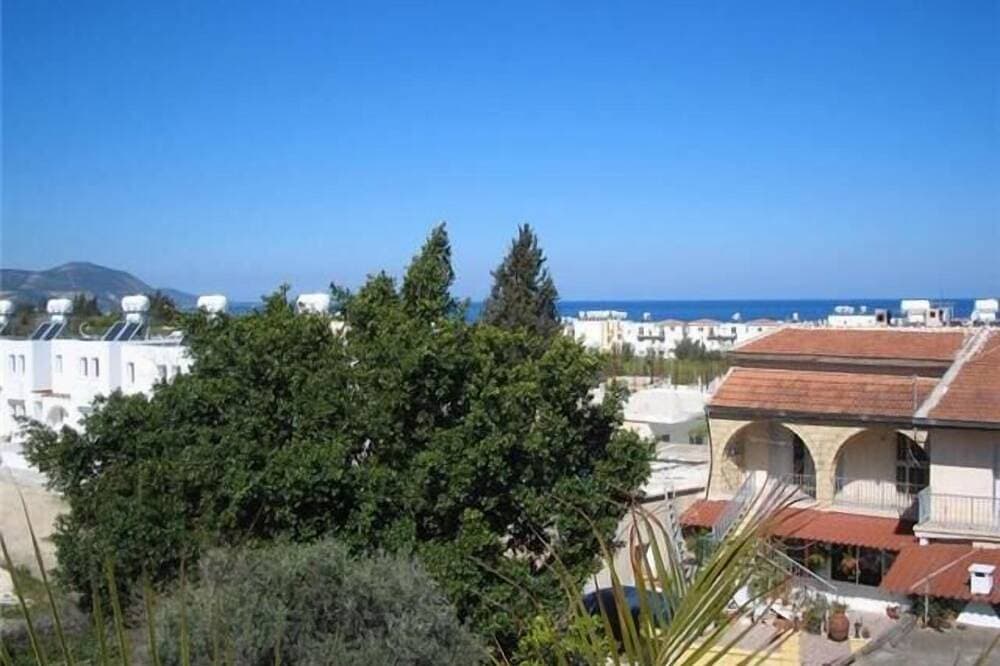 Foto 7 von 26: Ideales Stadthaus mit privater Dachterrasse & Pool, direkt am Meer