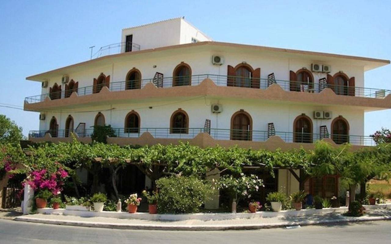 Lefka 1