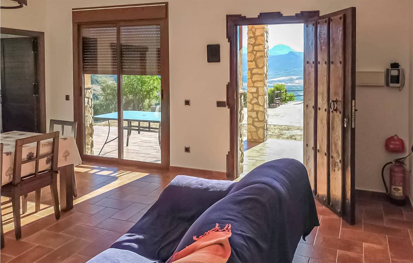 Foto 6 von 18: Klimatisierte Terrassenwohnung mit Pool in der Nähe von El Gastor