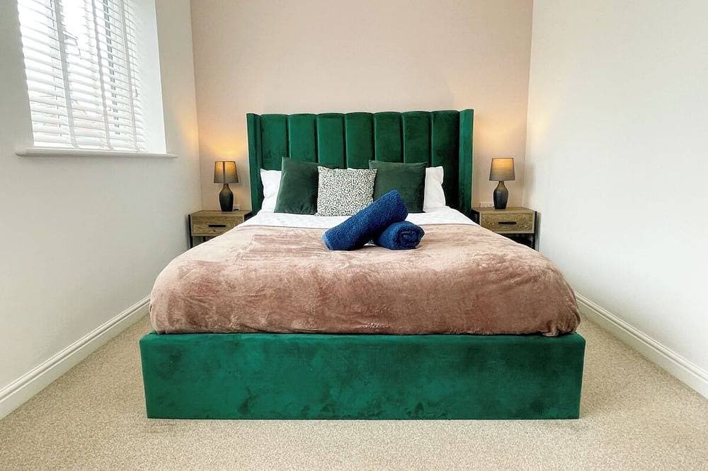 Foto 10 von 26: Emerald House -3 bed - Free Parking