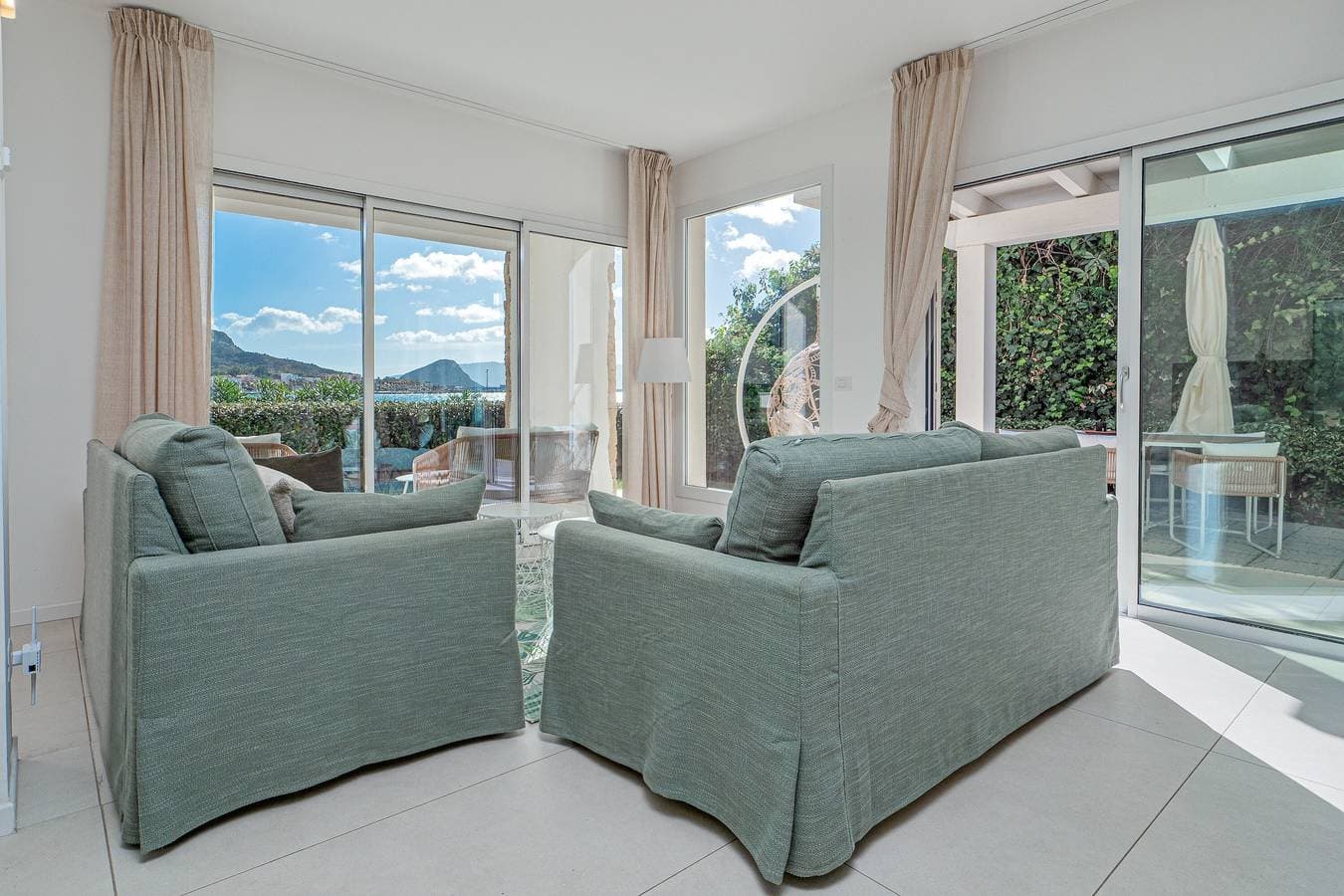 Foto 3 von 38: Villa "Cormorani 1" mit Meerblick, Whirlpool & WLAN