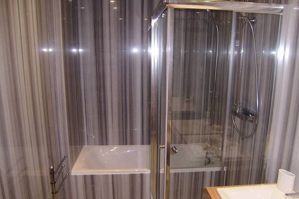Foto 5 von 21: Atemberaubende High spec Wohnung mit beheiztem Pool